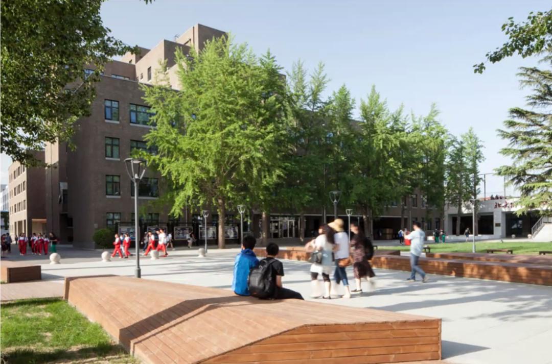 「AT」重讲校园故事——北大附中本校及朝阳未来学校校园景观改造,byCrossboundaries