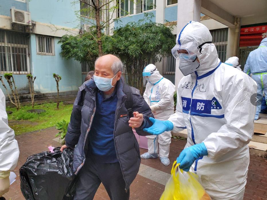 火焰蓝扛起一线防疫消杀大旗,援汉火焰蓝温暖硚口战疫