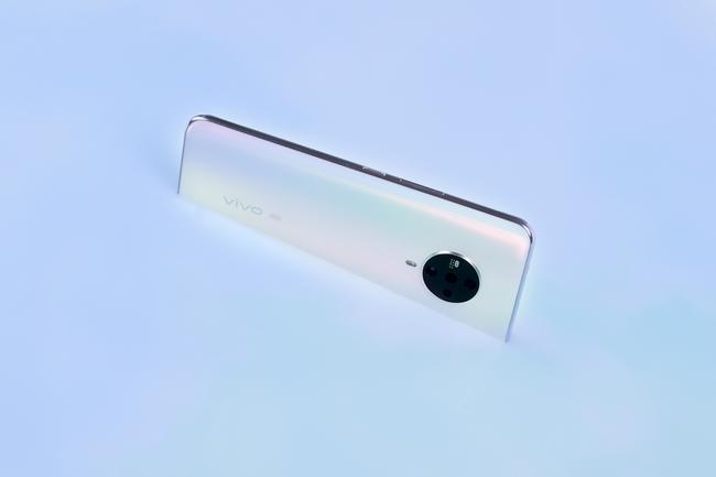 vivos6天鹅湖图赏,vivos6天鹅湖现代经典白