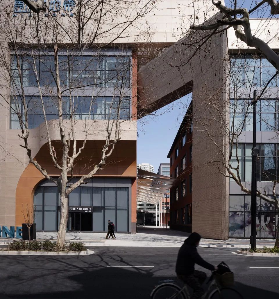 新作|工业锈址的潮流变身-NIUZONE新联地带/三益建筑设计有限公司