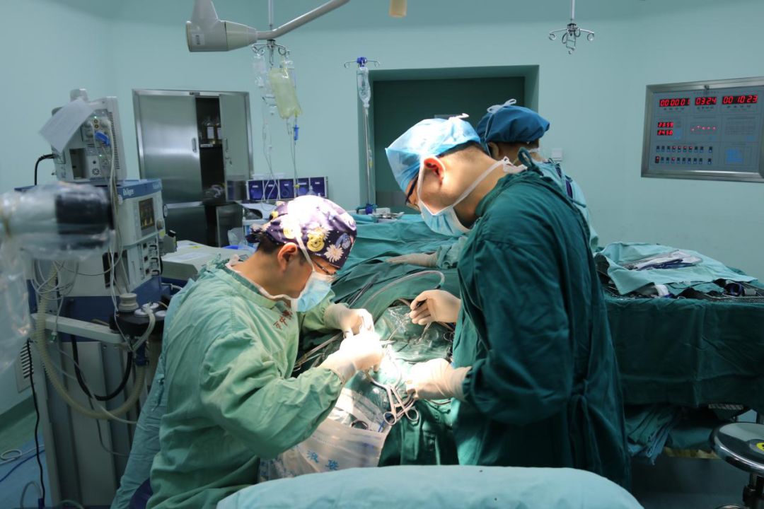 中医院脑病科介入手术,市中医院脑病科