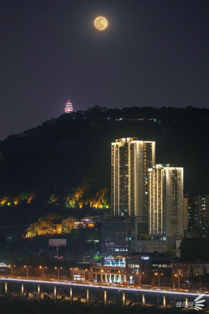 云散月明怎么用诗形容,云散月明月亮拍摄教程