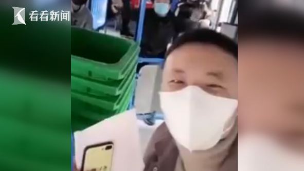 90后小伙逆行至武汉当志愿者意外骨折结局令他感动