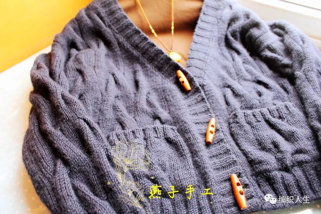 蓝浅色棒针毛衣编织图片大全,女士羊绒棒针织开衫图解