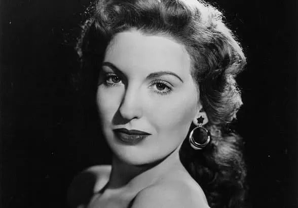 全球因新冠肺炎死亡的名人,感染新冠去世的10位明星