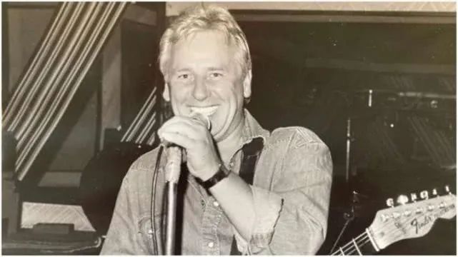 全球因新冠肺炎死亡的名人,感染新冠去世的10位明星