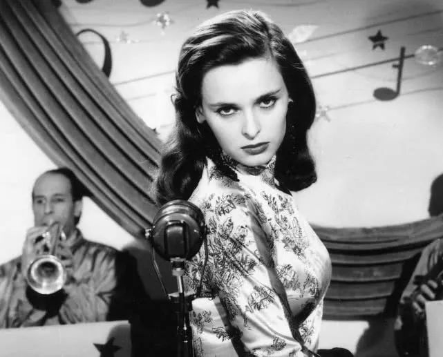 全球因新冠肺炎死亡的名人,感染新冠去世的10位明星