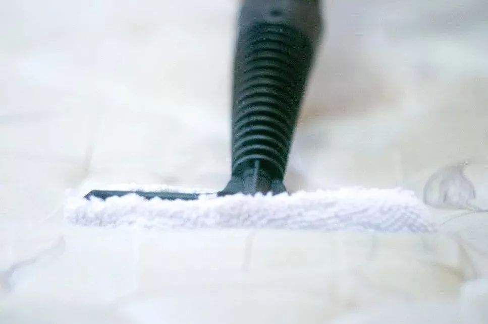 床上衣柜喷一喷,百万螨虫去光光,孕婴都能用的1分钟除螨神器