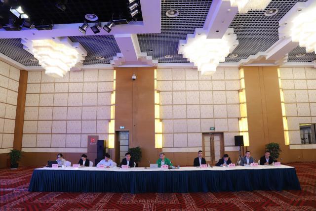 皇明太阳能股份有限公司赴曲靖麒麟区考察