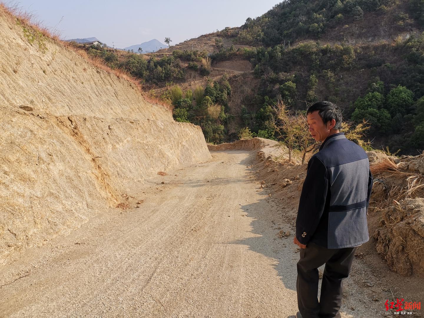 关于农民自费修山路被罚4万元,农民修路造自费山路被罚最新进展