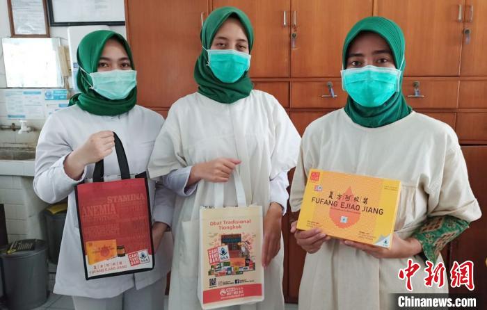 中成药成印尼抗“疫”抢手货中国药企舍利捐赠