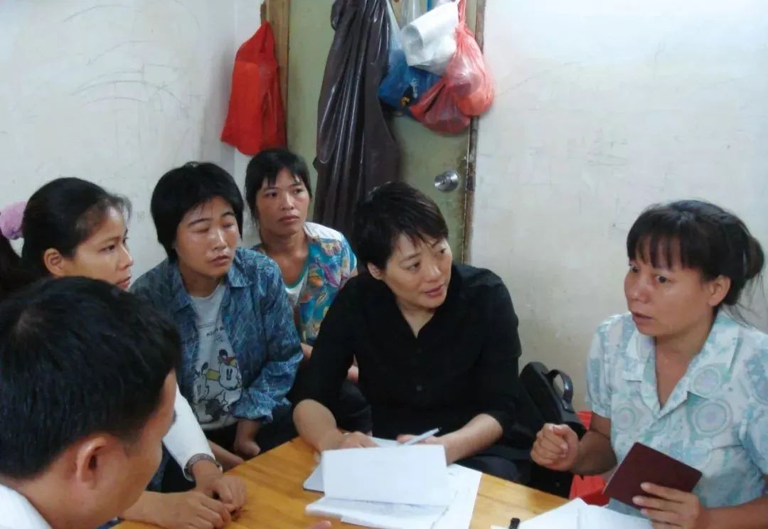 那个为「性侵14岁女孩案」免费打官司的女律师，到底有多强