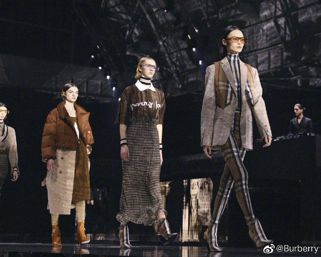 月黑风高夜，奢侈品被直播“追杀”