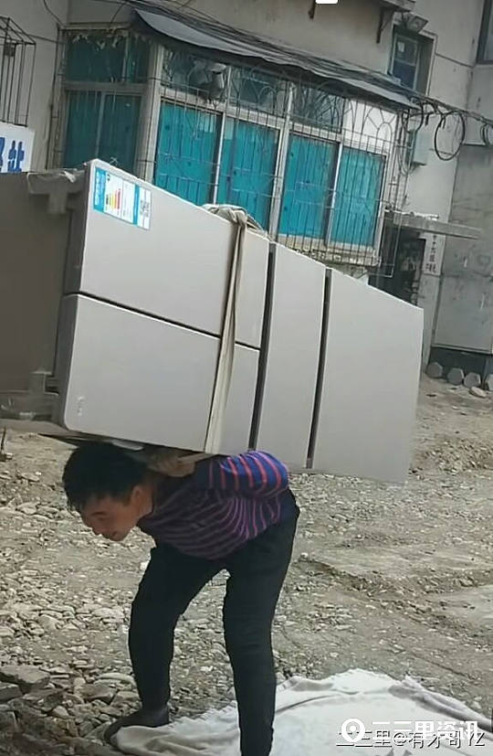 钱借人五六年联系不到可以报警吗,有人借了我两万元不还可以报警吗