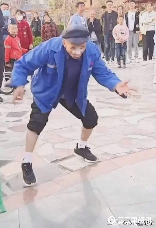 钱借人五六年联系不到可以报警吗,有人借了我两万元不还可以报警吗