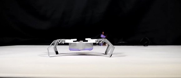 科研人员从昆虫获取灵感设计,3d打印技术自制机甲