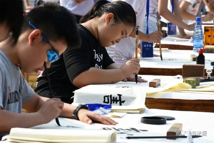 练过硬笔书法的孩子字都写得好吗,孩子练书法一般练几年比较好