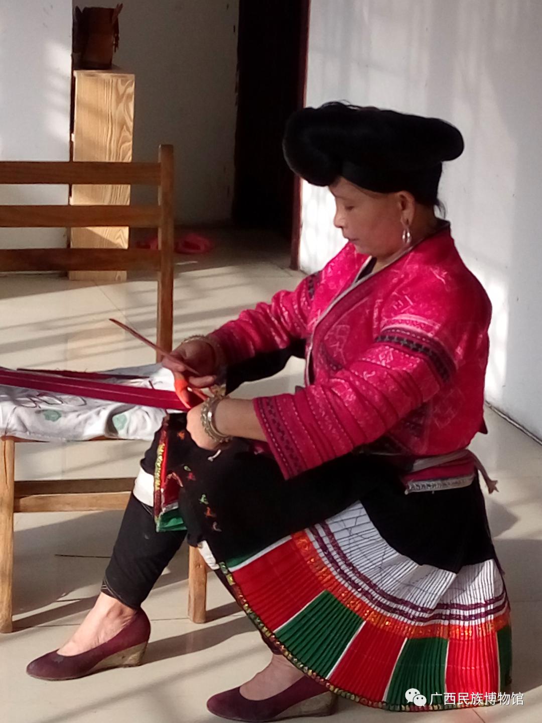 博物馆女性文物特征介绍,前世今生博物馆凤袍