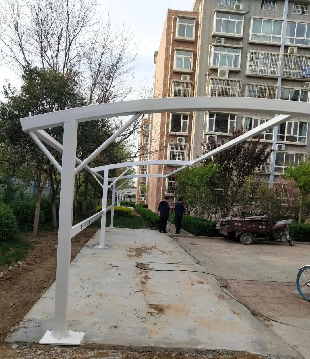 淄博建电动车车棚,淄博免费安装车棚充电桩