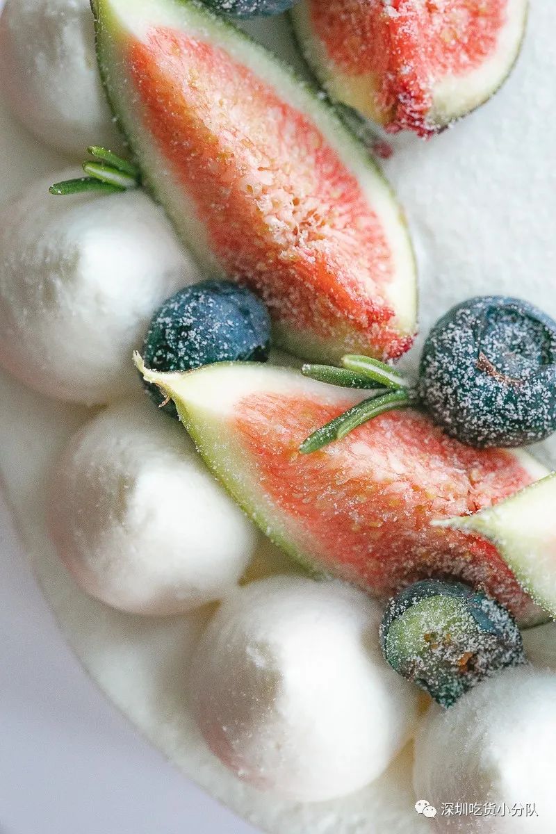 奈雪蛋糕团购,奈雪烘焙蛋糕店