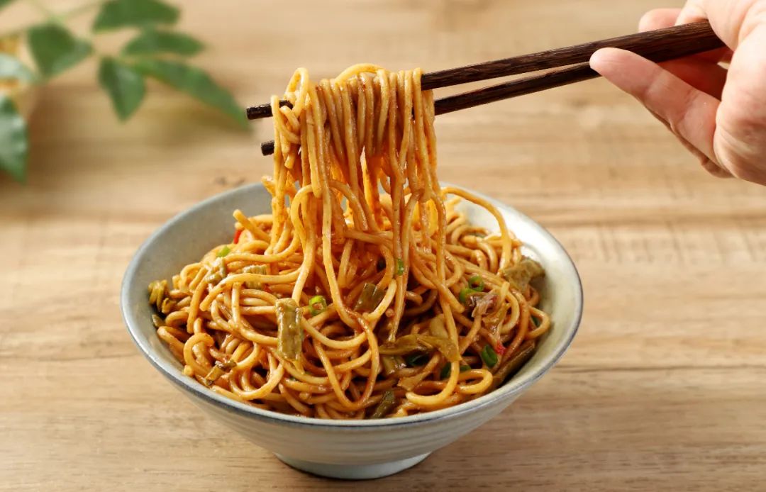 正宗的武汉风味热干面,热干面香辣武汉