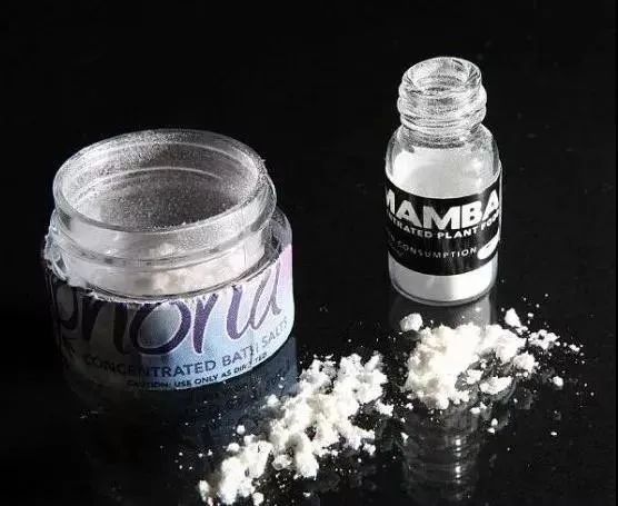 警察突访工厂食堂加油,警察突访食堂给员工加了一道硬菜