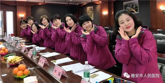 四川欢迎雅安白衣天使们凯旋归来,雅安医疗队凯旋归来