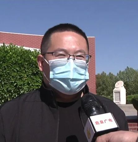 现场直击开学第一天！春风十里，不如学校有你~