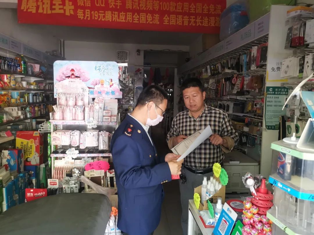 现场直击开学第一天！春风十里，不如学校有你~