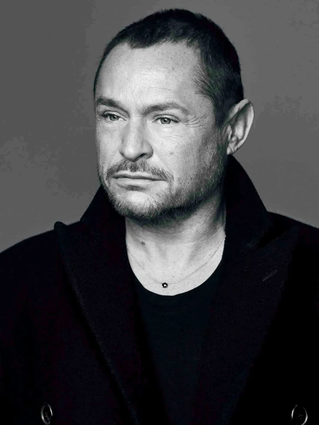 我的美不需要世界来定义 (我的美你不懂欣赏)