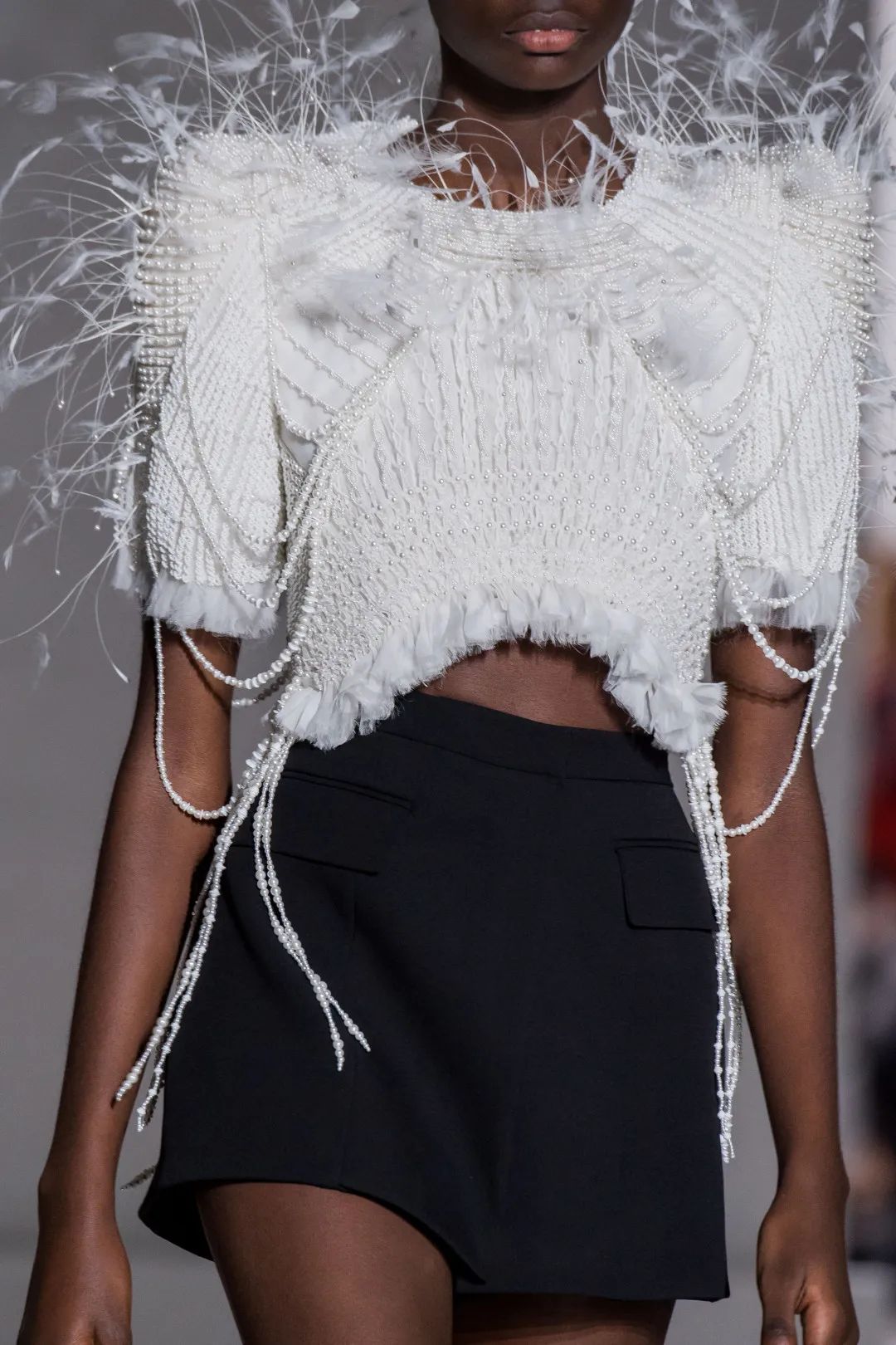 givenchy什么潮牌,givenchy高端时尚