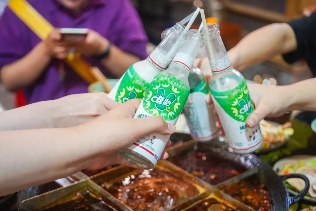 是我长大了,还是这些童年饮料不好喝了?15省家乡饮料报告