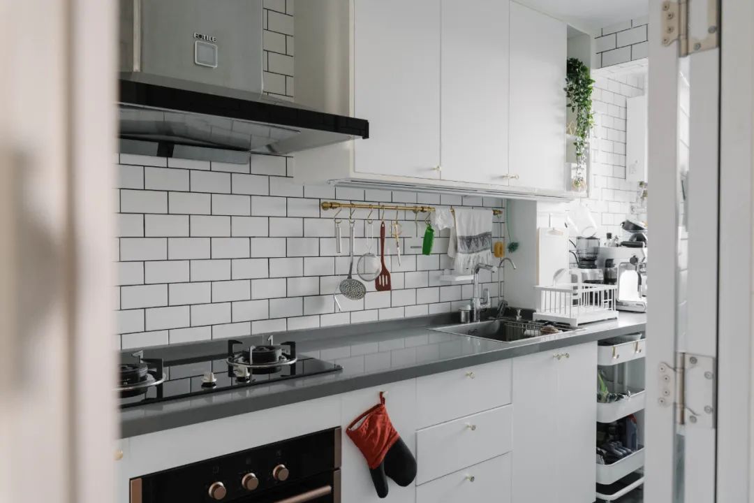 小家、乱家1秒变干净的方法被她找到了！都给老娘进柜