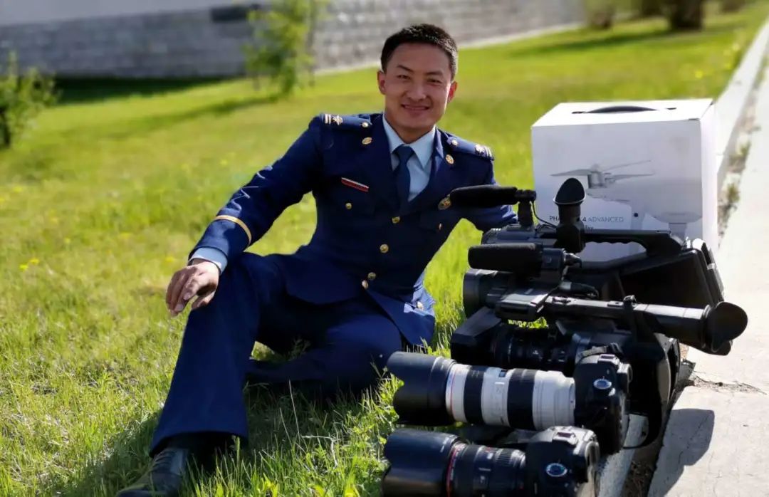 森林消防守护绿水青山,森林防火守护绿水青山绘画