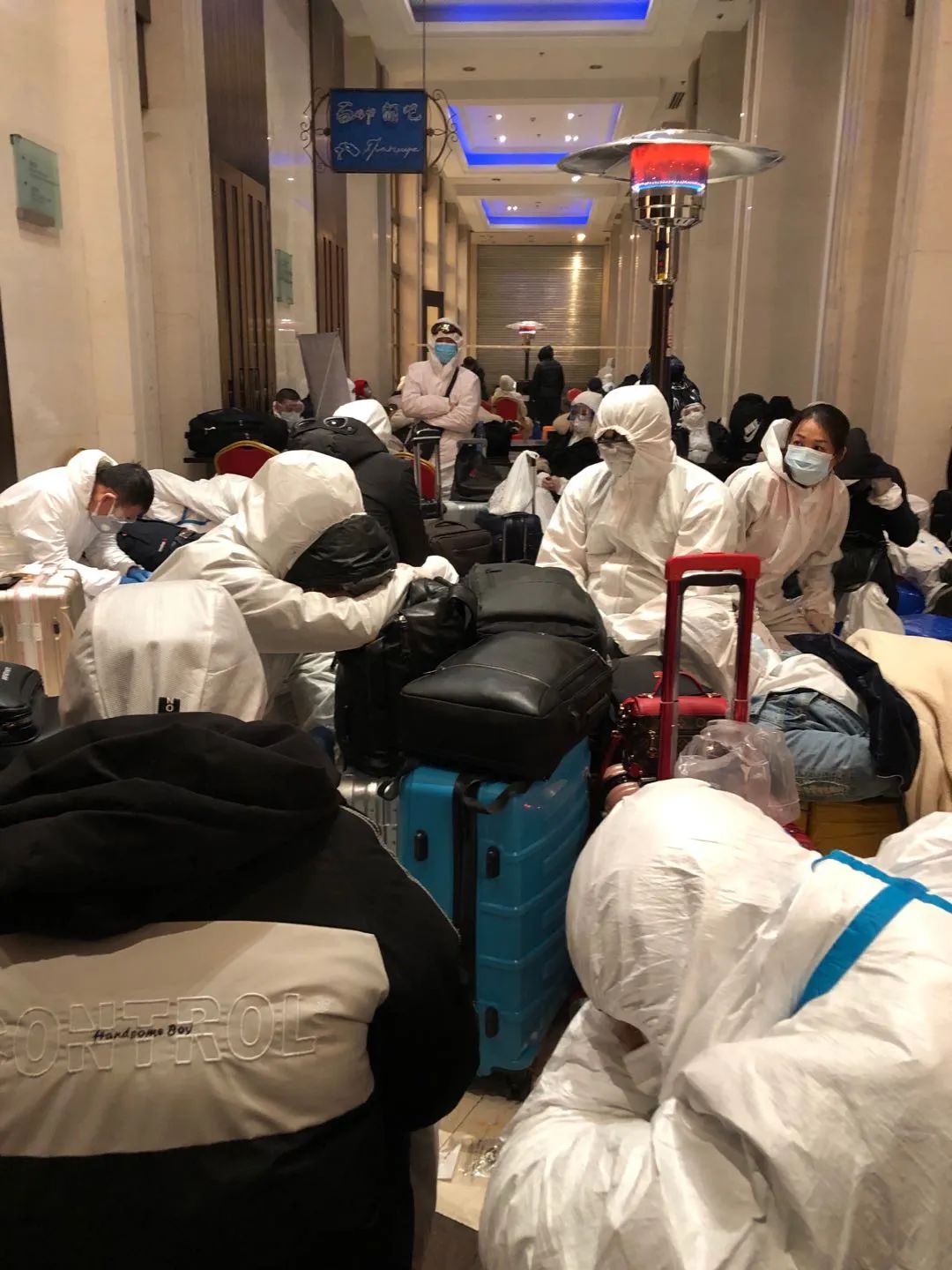 不想给国家添麻烦,不想给别人添麻烦但还是麻烦了