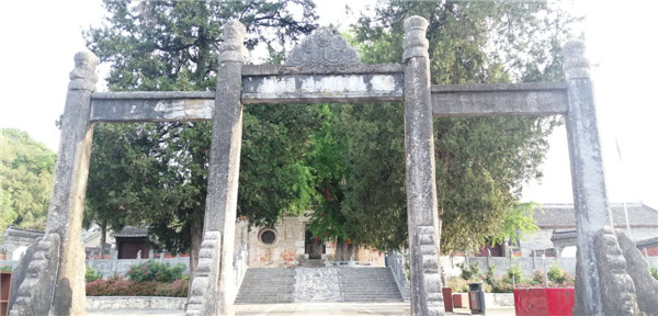 河南南阳好春光,南阳香严寺航拍