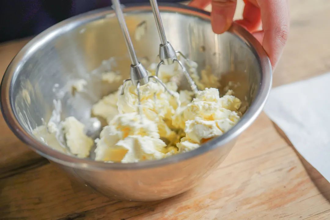 电饭锅芝士蛋糕最简单的做法,教你做现在超火的芝士蛋糕