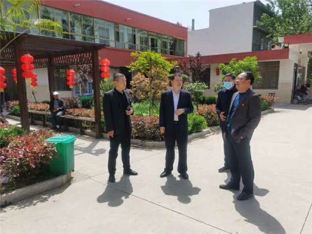 鍙楃伨缇や紬鍠滆縼鏂板眳,璐洶缇や紬鍠滆縼鏂板眳