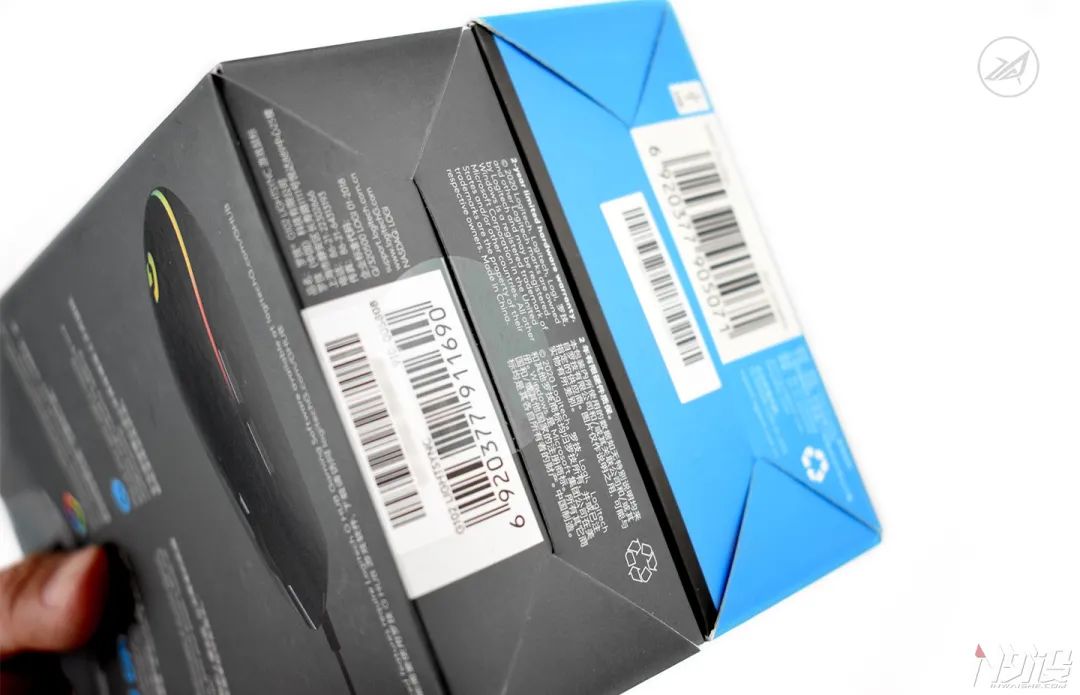 罗技g102鼠标哪个灯效好看,赛睿鼠标rval100和罗技g102