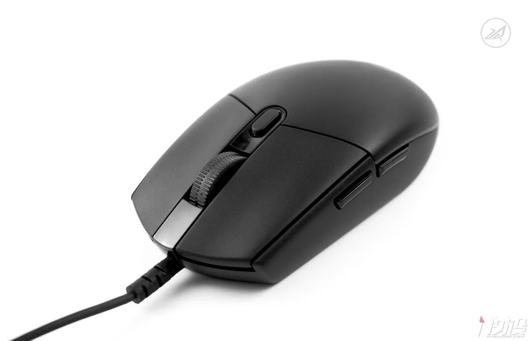 罗技g102鼠标哪个灯效好看,赛睿鼠标rval100和罗技g102