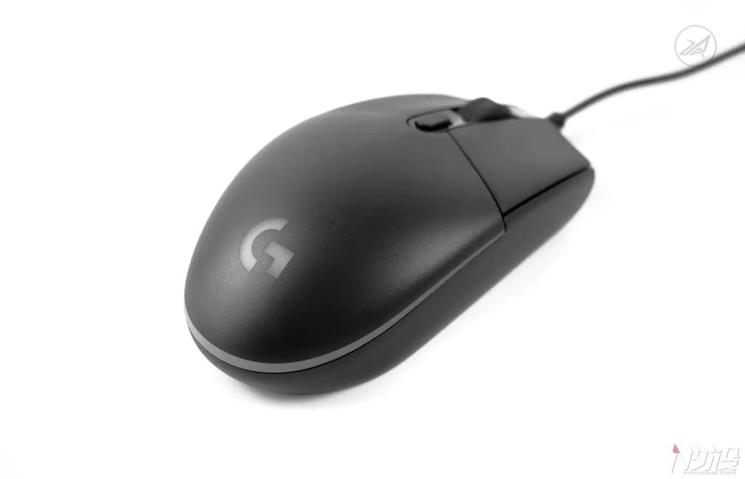 罗技g102鼠标哪个灯效好看,赛睿鼠标rval100和罗技g102