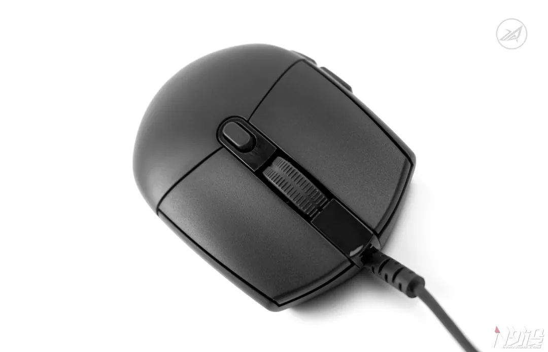 罗技g102鼠标哪个灯效好看,赛睿鼠标rval100和罗技g102