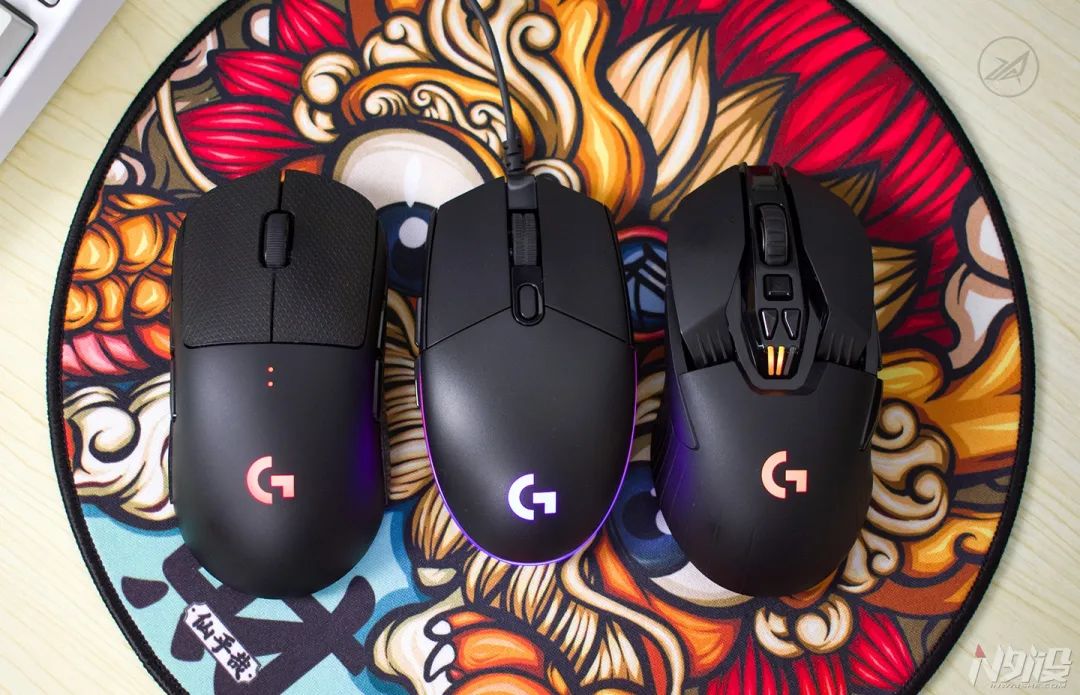 罗技g102鼠标哪个灯效好看,赛睿鼠标rval100和罗技g102