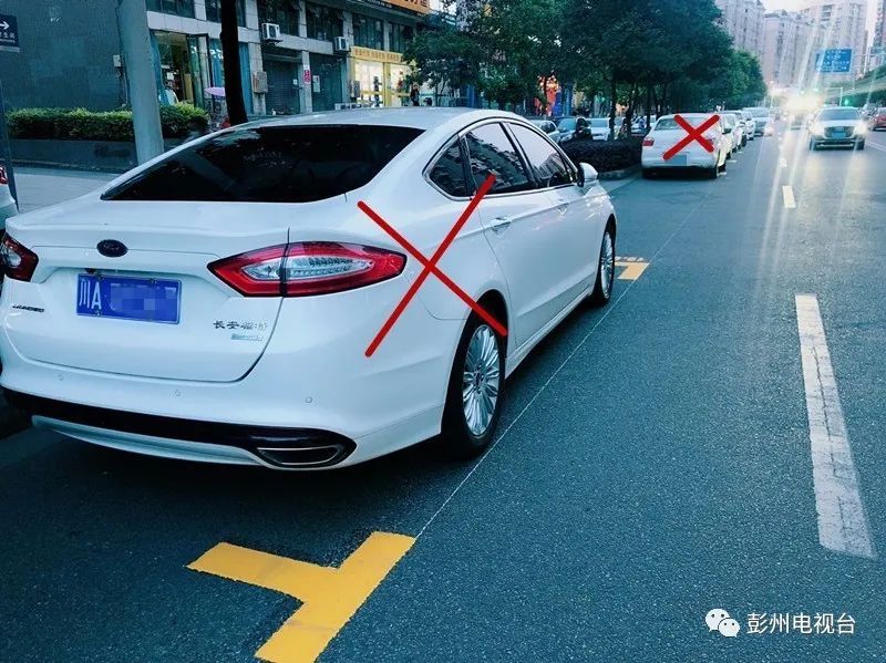 牡丹区小区免费停车,牡丹新城南区门口停车场