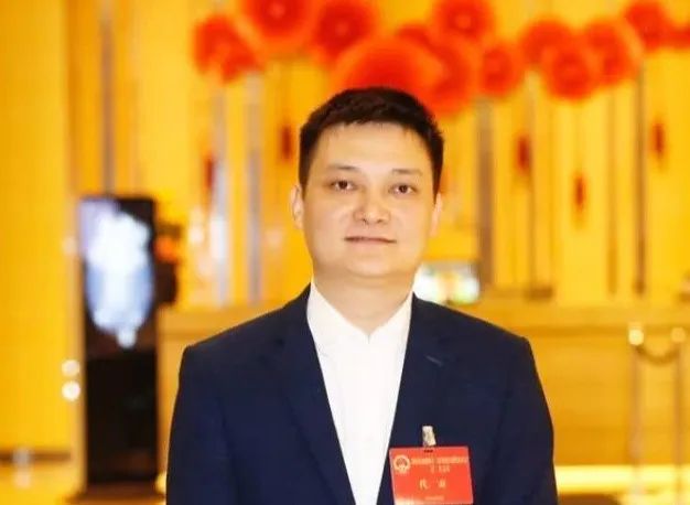 “云视察+云座谈”！9名代表委员与4800名网友在线见证重庆法院这场直播拍卖