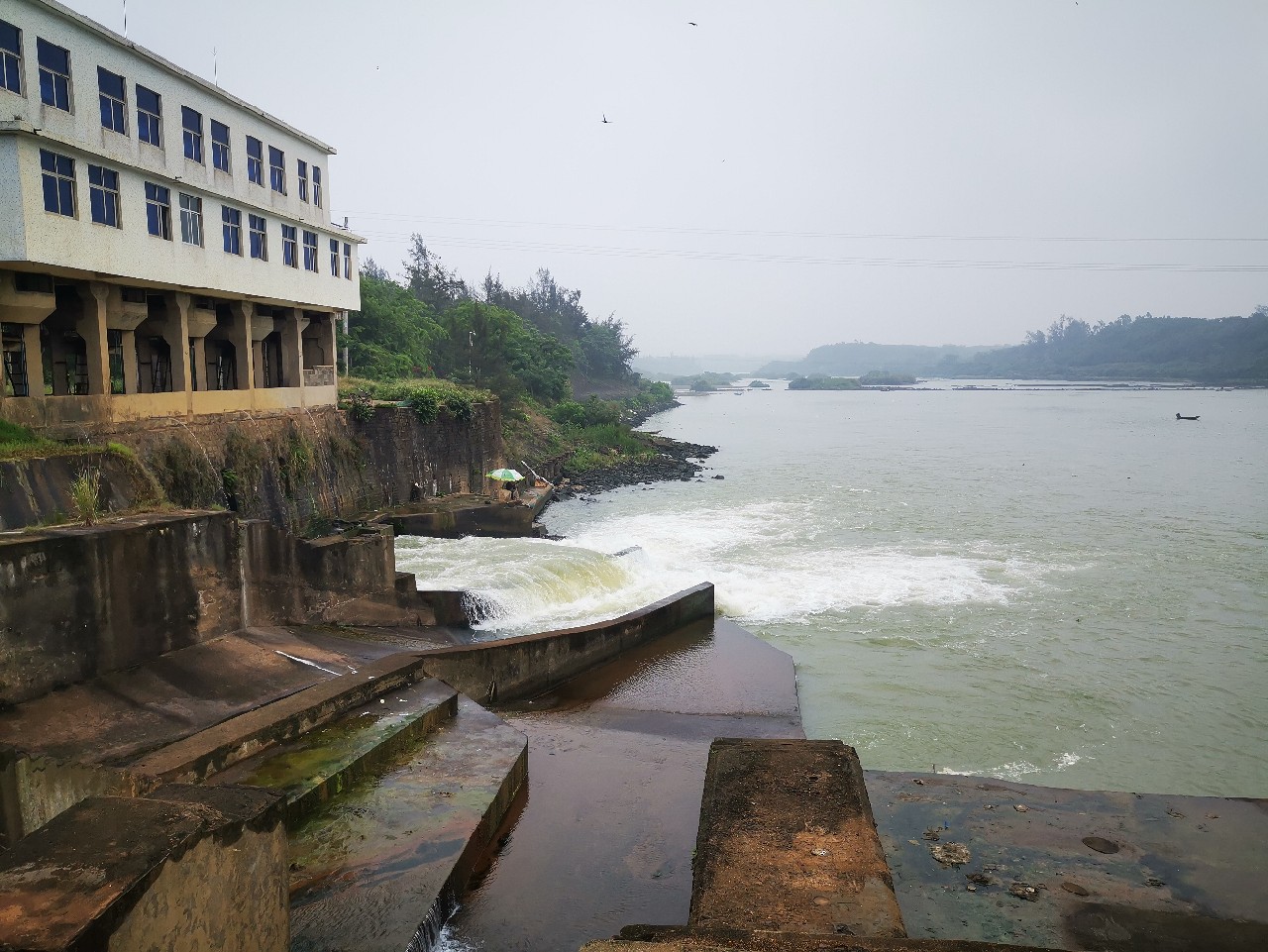 看别人路中大翘嘴，心痒怎么办？拿起鱼竿就是干