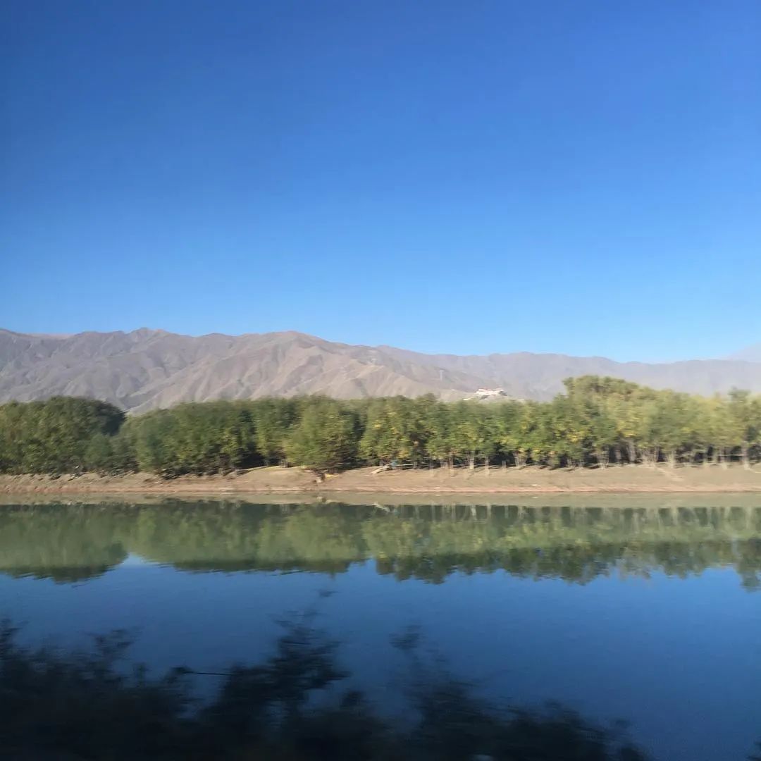 从日喀则出发珠穆朗玛峰旅游,日喀则能看到珠穆朗玛峰吗