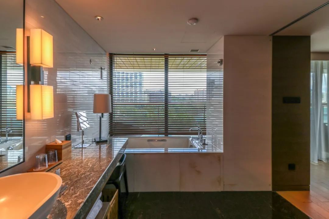 三亚最值得入住的五星级酒店,去三亚看海的最佳时间