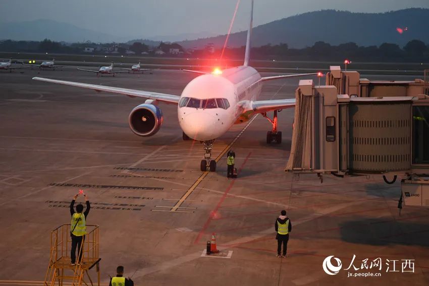 凯旋乌兹别克斯坦联合工作组,赴乌兹别克斯坦联合工作组回国