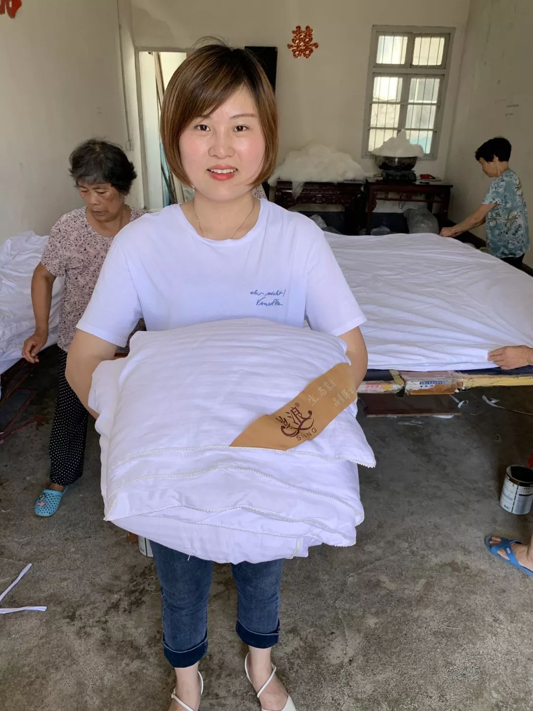 蚕丝被不盖怎么处理,盖蚕丝被的好处还是坏处